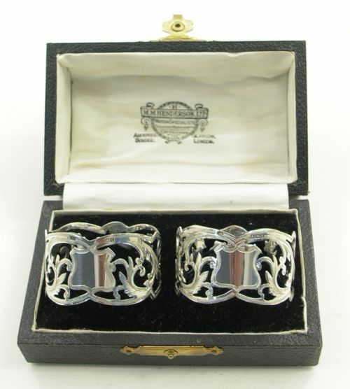Good Boxed Pair of Silver Napkin Rings. 1908