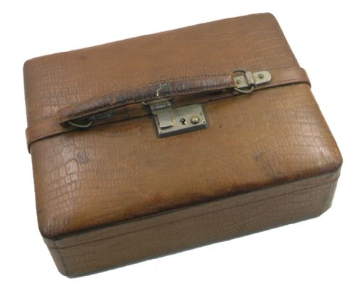 Superb Ladies Leather Travelling Jewellery Box. C. 1920