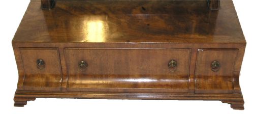 fig 1. FINE GEORGE II VIRGINIA WALNUT DRESSING MIRROR