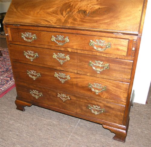 fig 1. 18th CENTURY GEORGE III 3 FOOT MAHOGANY BUREAU