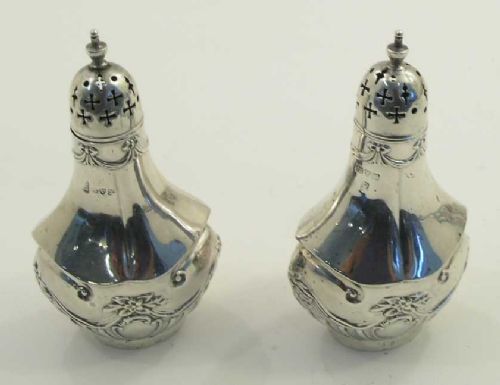 Good Pair of Silver Pepperettes. Chester 1902