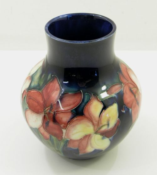 Good Moorcroft England African Lily Blue Vase