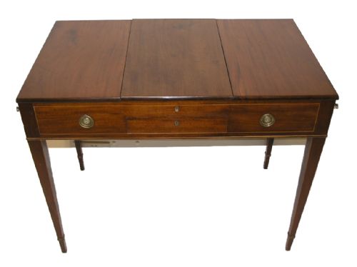 Georgian Mahogany Ladies Fitted Dressing Table. C. 1820