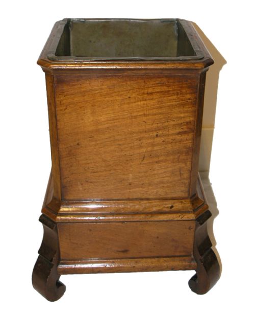 Rare George II Solid Walnut Jardinere. Circa; 1755
