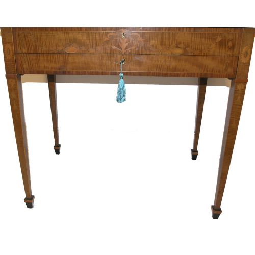 fig 2. SUPERB 18th CENTURY IRISH HAREWOOD DRESSING TABLE