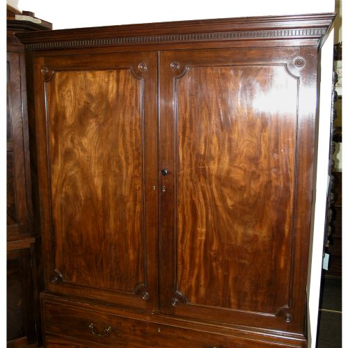 fig 2. GEORGE III CHIPPENDALE MAHOGANY LINEN PRESS. C. 1770