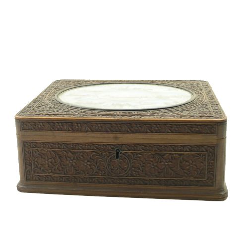 fig 1. FINE ANGLO INDIAN BOX WITH PAINTED IVORY PLACQUE