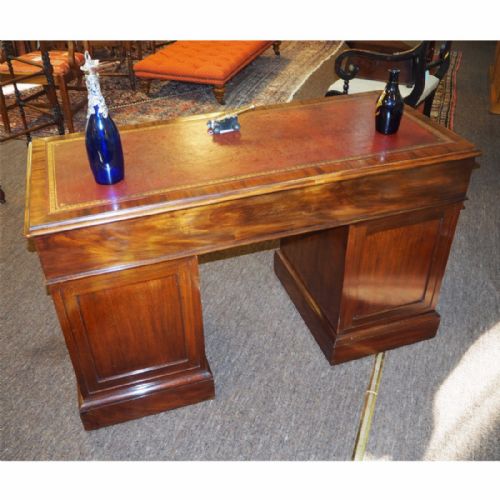 fig 1. WILLIAM IV MAHOGANY DESK BY JAMES WINTER