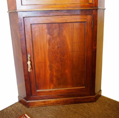 fig 1. GEORGE III MAHOGANY DOUBLE CORNER CABINET