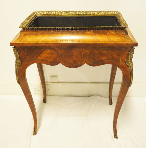 Good 19th Century Tulip-wood Jardinere