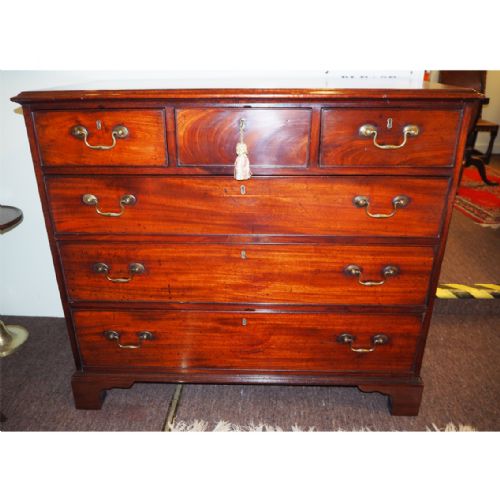 fig 1. 18th CENT. SCOTTISH MAHOGANY CHEST OF DRAWERS