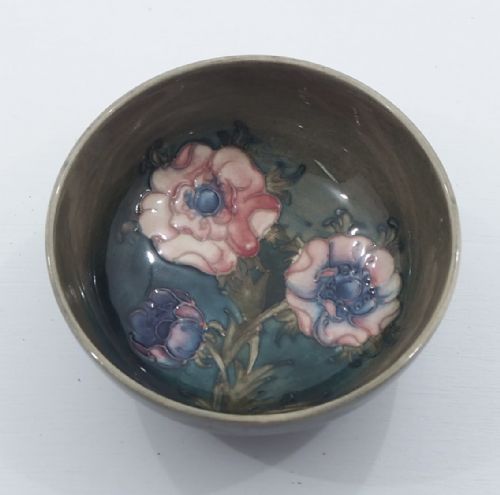 Moorcroft England Anemone Decorated Bowl