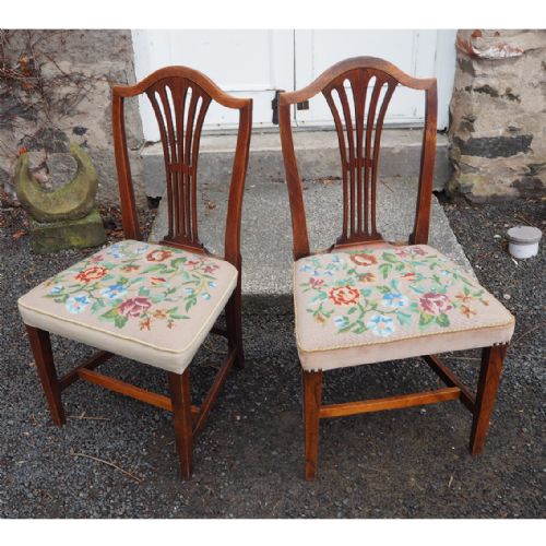 Pair of Georgian Hepplewhite Elm Chairs