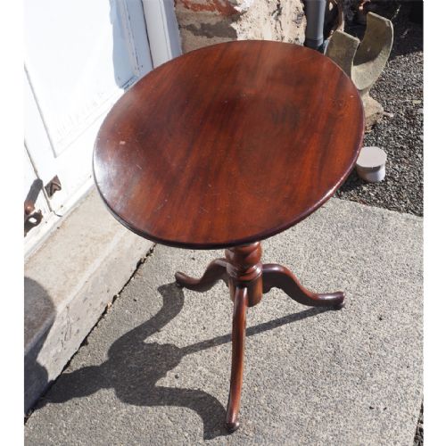 19th Century Mahogany Oval Tripod Table