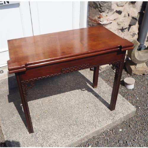 Chippendale Red Walnut Shaped Tea Table