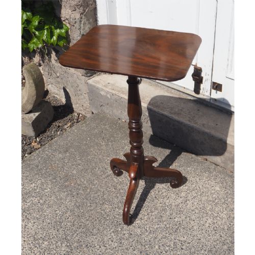 Cute Wee Georgian Mahogany Lamp Table