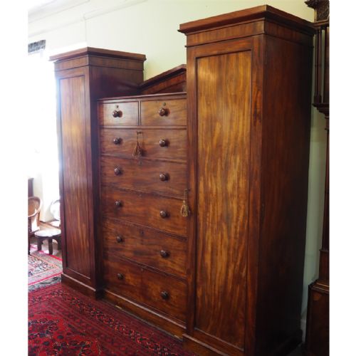 fig 2. GEORGIAN MAHOGANY BREAKFRONT WARDROBE