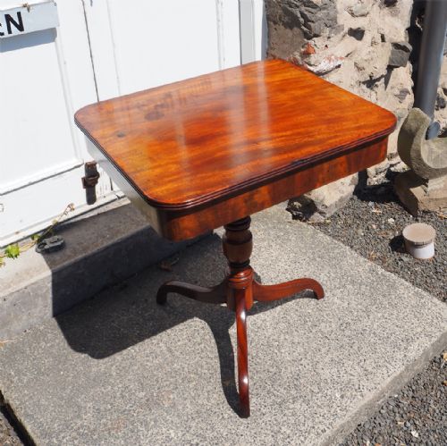 fig 1. GEORGIAN SCOTTISH MAHOGANY OCCASIONAL TABLE