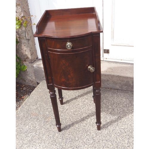 Outstanding Gillows Mahogany Bedisde Cabinet