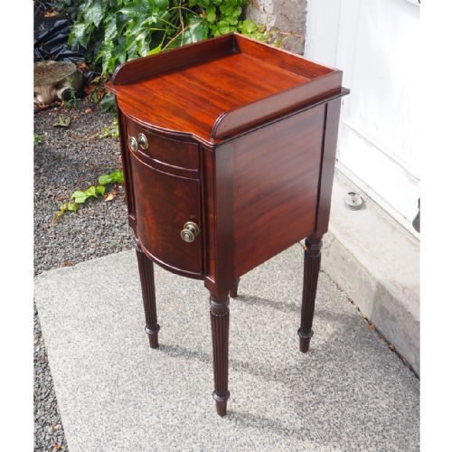 fig 1. OUTSTANDING GILLOWS MAHOGANY BEDISDE CABINET