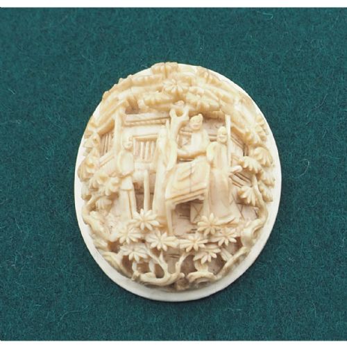 Stunning Small Oval Carved Ivory Placque