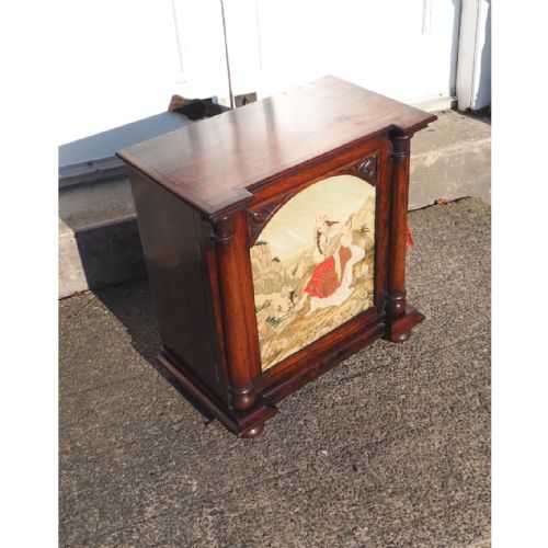 Fine William IV Rosewood Collectors Cabinet.