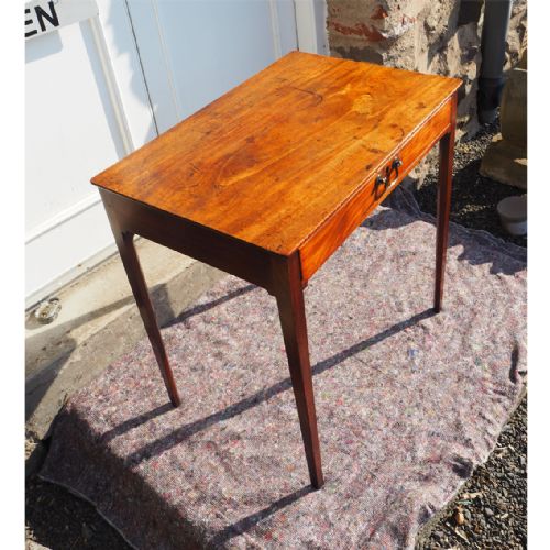 fig 1. 18th CENTURY GEORGE 3rd MAHOGANY SIDE TABLE