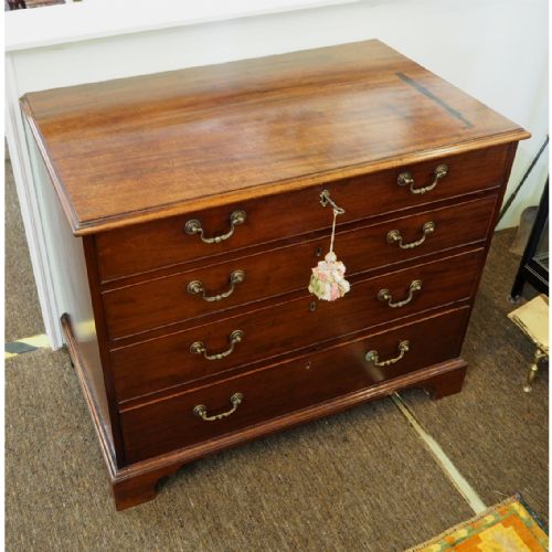 Captain Skeffington's Chippendale Gents Chest