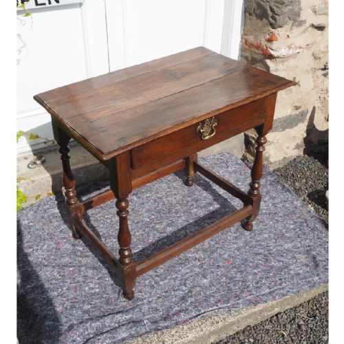 Early 18th Century Oak Side Table