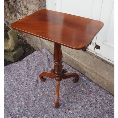 Mid 19th Century Mahogany Tripod Table