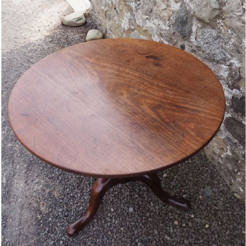 Large Georgian Cuban Mahogany Tripod Table