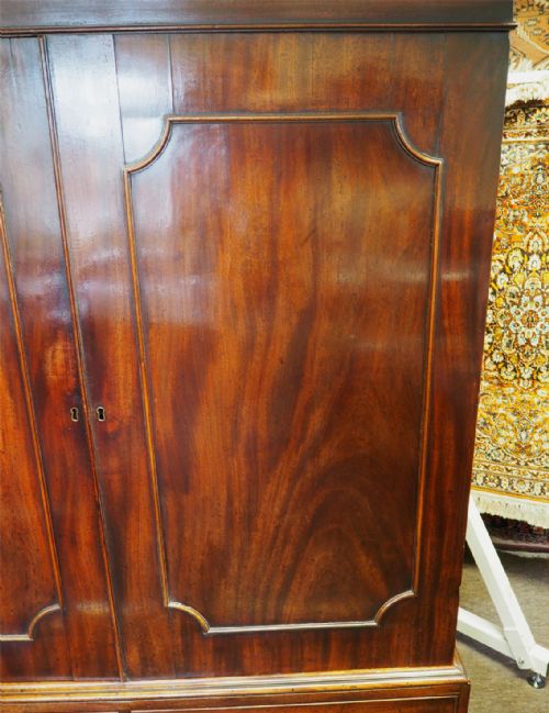 fig 1. NEAT SIZE 18th CENTURY MAHOGANY LINEN PRESS
