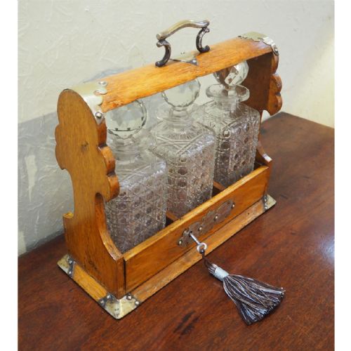 Late Victorian Oak 3 Decanter Tantalus