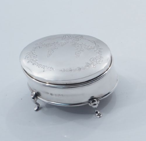 Oval Chester Silver Ladies Ring Box