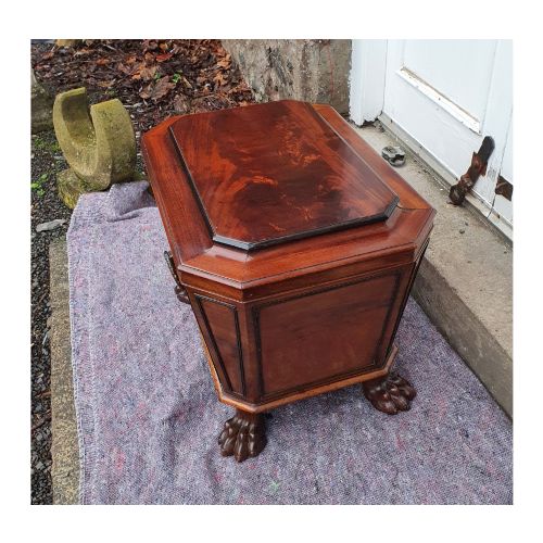 Neat Size Regency Flame Mahogany Cellerette