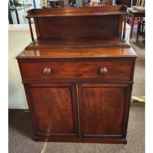 Small Georgian Mahogany Side Cabinet
