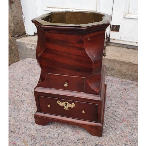 Early 18th Century Mahogany Jardinere