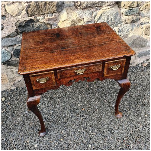 Cracking Georgian Oak Cabriole Leg Lowboy