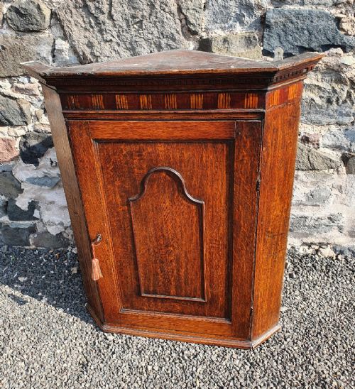 Superior Georgian Oak Corner Cupboard