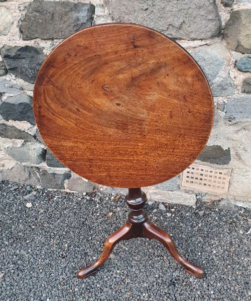 Medium 18th Century George 3rd Tripod Table