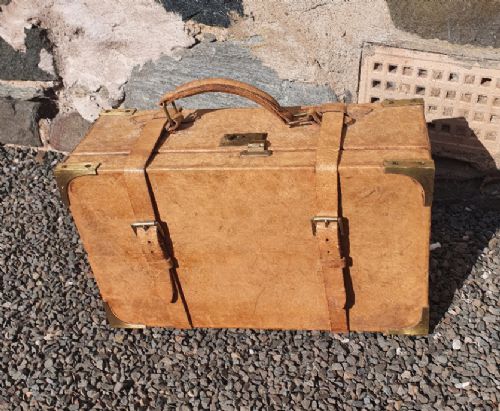 Superb Original Pig Skin Cartridge Case