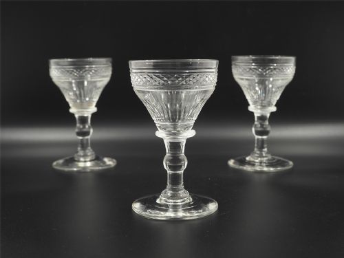 Superb Set of 3 Georgian Ogee Spirit Glasses