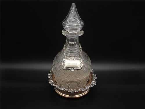 LARGE GEORGIAN CUT GLASS DECANTER COASTER - ADDITIONAL PHOTO 1