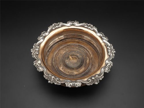 LARGE GEORGIAN CUT GLASS DECANTER COASTER - ADDITIONAL PHOTO 3