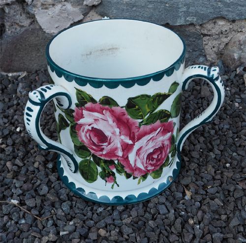 Fine Large Scottish Wemyss Roses Tyg