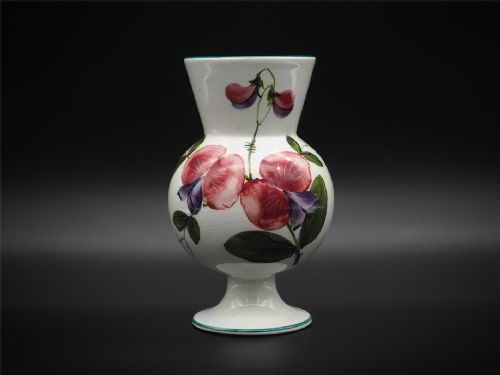 Pretty Scottish Wemyss Tulip Shape Vase