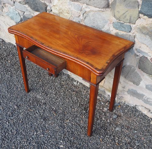 GEORGIAN SERPENTINE SHAPED TEA TABLE - ADDITIONAL PHOTO 2