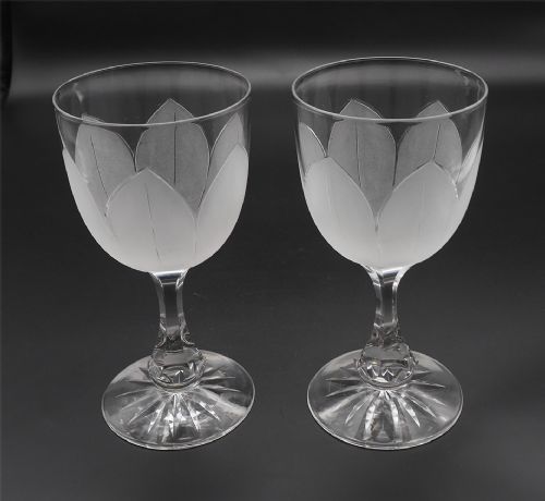 Attractive Pair of Edwardian Wine Glasses
