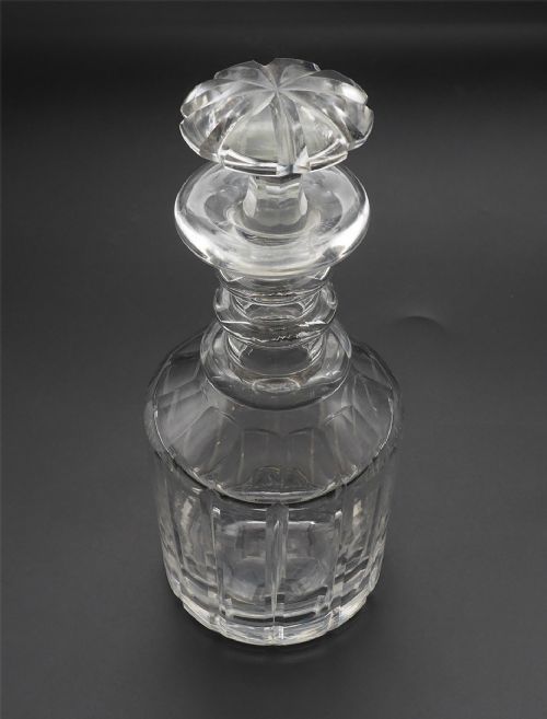 REGENCY 3 RING CUT GLASS DECANTER - ADDITIONAL PHOTO 1