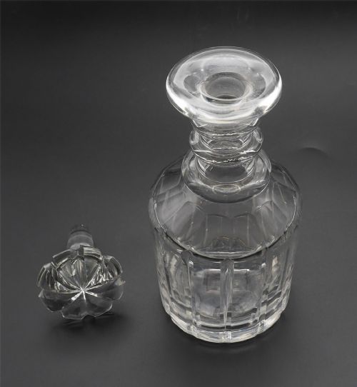 REGENCY 3 RING CUT GLASS DECANTER - ADDITIONAL PHOTO 3
